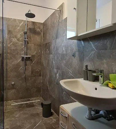 Boban דירה סופטאר